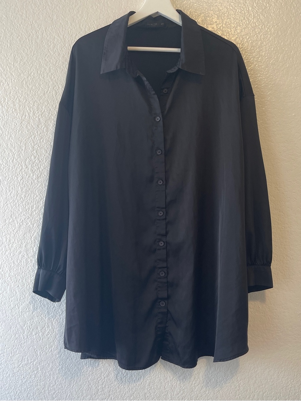 SHEIN Black Button-Down Long Sleeve Shirt
